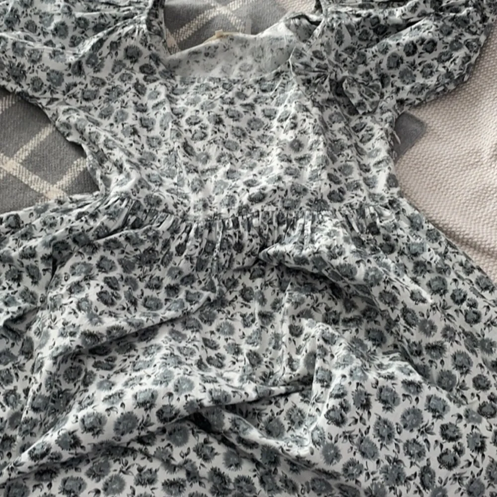 LoveShackFancy Vintage Cottage Core Floral print A Line Maxi Feminine dress Sz4 - Picture 11 of 11